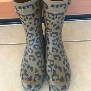 Hunter Leopard rain boots. Women’s size 8